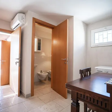 Casa Della Nonna Maria Ferienhaus